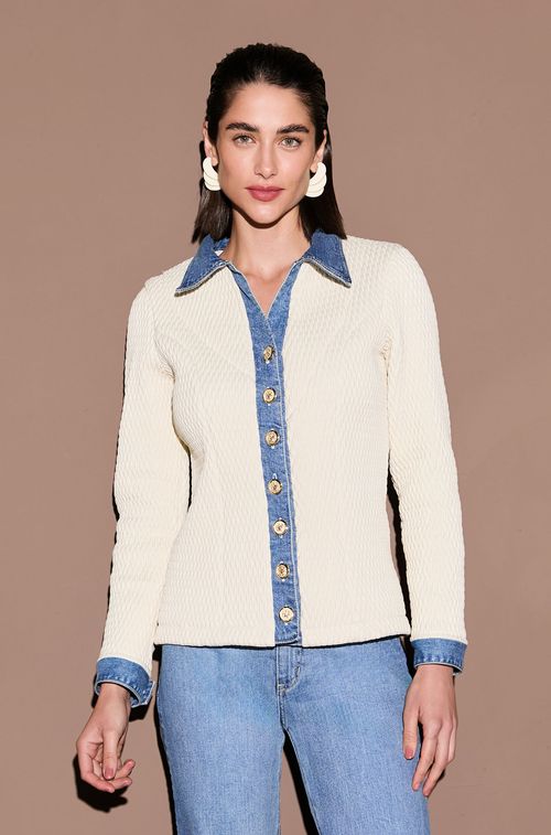 Jaqueta Matelassê Off com Jeans