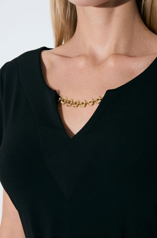 Blusa Crepe Black Aplique Gold