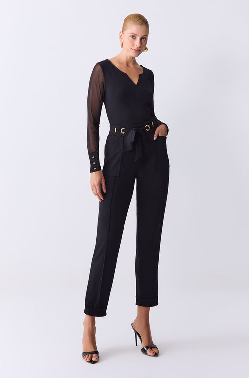 Calça Black Cós Ilhós Gold