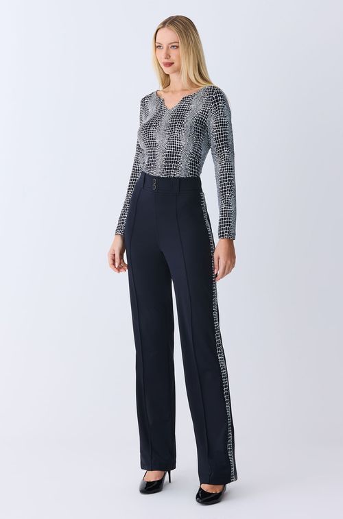 Calça Black com Daisy