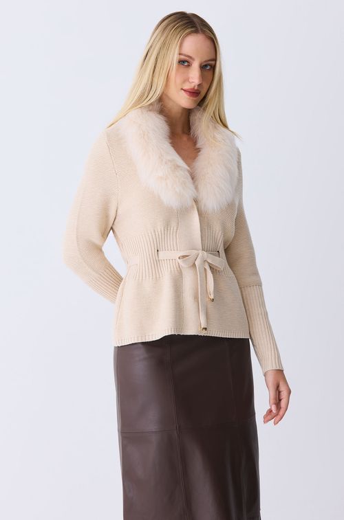 Casaco Tricot Almond com Pele