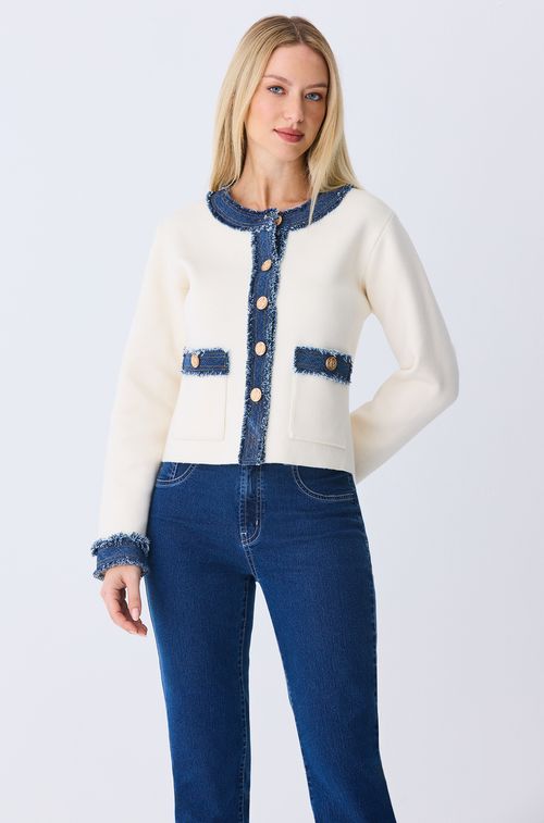 Casaco Tricot Off com Jeans